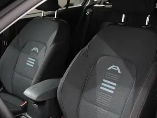 Foto 12 van Ford Focus Wagon 1.0 EcoBoost 155pk Hybrid Active X Navigatie Apple CarPlay Android Auto Camera Park