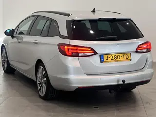 Foto 17 van Opel Astra Sports Tourer 1.4 Ultimate  | Automaat | Trekhaak | Apple Carplay & Android Auto | Front