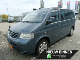 Foto 11 van Volkswagen Transporter Kombi 2.5 TDI 300 Highline Bus Camper