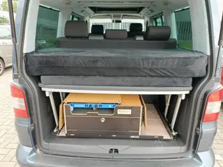 Foto 19 van Volkswagen Transporter Kombi 2.5 TDI 300 Highline Bus Camper