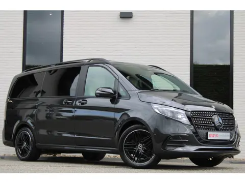 Mercedes-Benz V-Klasse 300d / AMG / DC / Exclusive / 4-Matic / Pano / Luchtv / Elec Stoel voor+achte