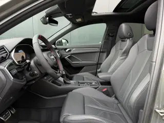 Foto 17 van Audi Q3 SPORTBACK 35 TFSI S-Line 150 pk Blackstyle/pano/Camera/sfeerverlichting