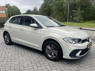Foto 18 van Volkswagen Polo 1.0 MPI Polo DAB Cruise Control Carplay