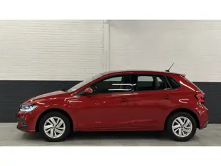 Foto 18 van Volkswagen Polo 1.0 TSI Style IQ LED Light | Virtual | Carplay | PDC