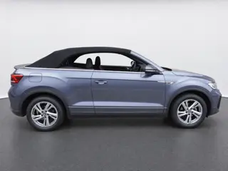 Foto 16 van Volkswagen T-Roc Cabrio 1.5 TSI 150pk DSG R-Line Navigatie Apple Carplay / Android Auto Parkeersenso