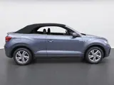 Foto 26 van Volkswagen T-Roc Cabrio 1.5 TSI 150pk DSG R-Line Navigatie Apple Carplay / Android Auto Parkeersenso