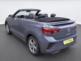 Foto 24 van Volkswagen T-Roc Cabrio 1.5 TSI 150pk DSG R-Line Navigatie Apple Carplay / Android Auto Parkeersenso