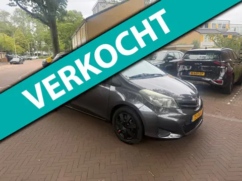 Toyota Yaris Tweede eigenaar / Camera / Navigatie / 102.750 NAP