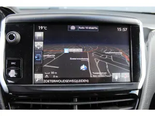 Foto 11 van Peugeot 208 1.2 PureTech GT-line Navigatie, PDC, Climate control, Cruisecontrol, Bluetooth