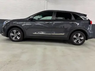 Foto 18 van Kia Niro 1.6 GDi PHEV ExecutiveLine | LED |Navi | PDC | Carplay
