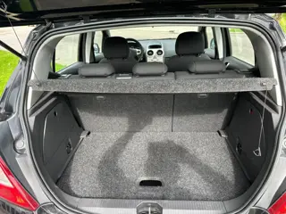 Foto 14 van Opel Corsa 1.2-16V Enjoy