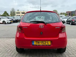 Foto 18 van Toyota Yaris 1.0 VVTi! Airco! Elek. ramen! APK 05-2027!