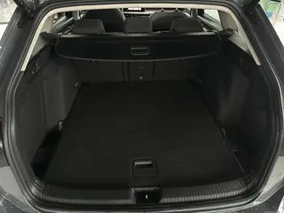 Foto 18 van Volkswagen Golf Variant 1.0 eTSI Life | Automaat | Adaptive Cruise | Navi | LMV | PDC | LED | Climat