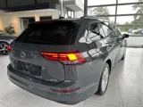 Foto 30 van Volkswagen Golf Variant 1.0 eTSI Life | Automaat | Adaptive Cruise | Navi | LMV | PDC | LED | Climat
