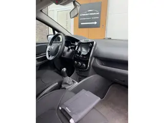 Foto 11 van Renault Clio 0.9 TCe ECO Night&Day | Nwe apk | Navi |