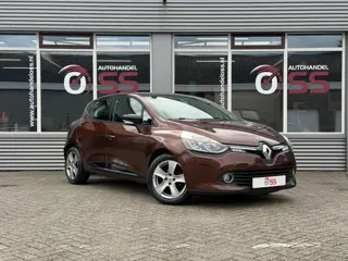 Foto 13 van Renault Clio 0.9 TCe Expression AIRCO TREKHAAK LMV