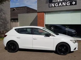 Foto 15 van SEAT Leon 1.2 Tsi 18"Vlg Cruise BlueTooth Airco Pdc