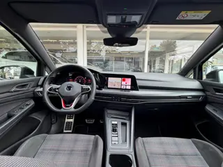 Foto 19 van Volkswagen Golf 2.0 TSI GTI 245 PK Pano|Camera|IQ|ACC|