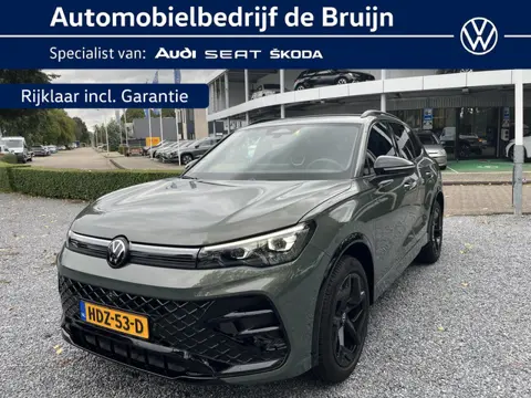 Volkswagen Tiguan 1.5 eTSI 150pk DSG R-Line (Trekhaak,Camera,IQ,Harman)