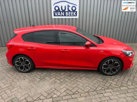 Ford Focus 1.0 EcoBoost Hybrid ST Line X Business