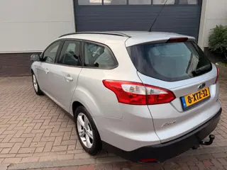 Foto 20 van Ford Focus Wagon 1.0 EcoBoost Edition/Navi/Cruise-c/Airco/Aux/PDC/Trekhaak
