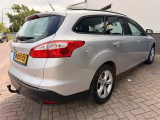 Foto 19 van Ford Focus Wagon 1.0 EcoBoost Edition/Navi/Cruise-c/Airco/Aux/PDC/Trekhaak