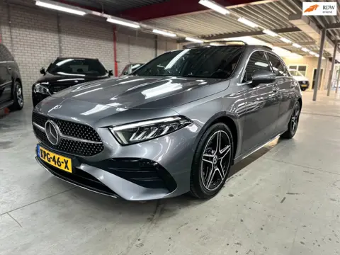Mercedes-Benz A-klasse 200 AMG Line, Pano, BTW