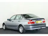 Foto 26 van BMW 3-serie 320i Automaat / Cruisecontrol / Leder / Airco / PDC