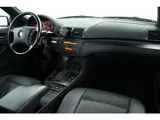 Foto 27 van BMW 3-serie 320i Automaat / Cruisecontrol / Leder / Airco / PDC