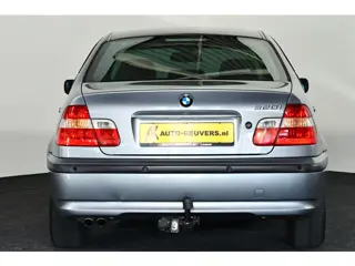 Foto 19 van BMW 3-serie 320i Automaat / Cruisecontrol / Leder / Airco / PDC