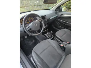 Foto 11 van Opel Astra Wagon 1.8 Cosmo (bj 2009)