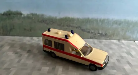 Ambulance Miessen Bonna 124 Herpa HO