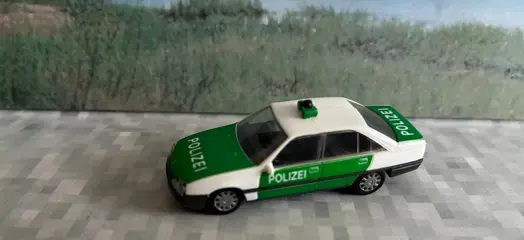 Polizei Opel omega gls Herpa. HO