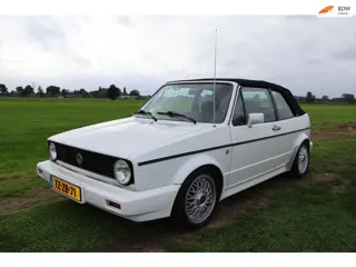 Foto 11 van Volkswagen Golf Cabriolet 1.8|APK-Nieuw|Leuke auto!