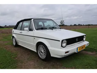 Foto 19 van Volkswagen Golf Cabriolet 1.8|APK-Nieuw|Leuke auto!