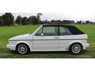 Foto 12 van Volkswagen Golf Cabriolet 1.8|APK-Nieuw|Leuke auto!