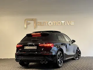 Foto 17 van Audi S3 Sportback 2.0 TFSI quattro Pano|RS Seats|ACC|Sfeer|Camera