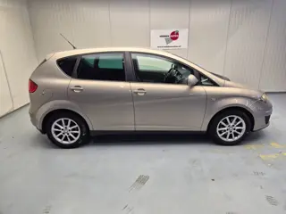 Foto 20 van Seat Altea 1.6 Style Airco Cruise Control Alu Velgen Trekhaak