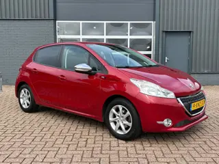 Foto 19 van Peugeot 208 1.2 VTi Style