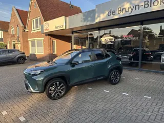 Foto 19 van Toyota Yaris Cross 1.5 Hybrid 130 Executive Bi-Tone elektrische achterklep / dodehoekdetectie / stoe