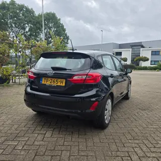 Foto 13 van FORD FIESTA 1.1 63 KW. nieuwe distributieriem