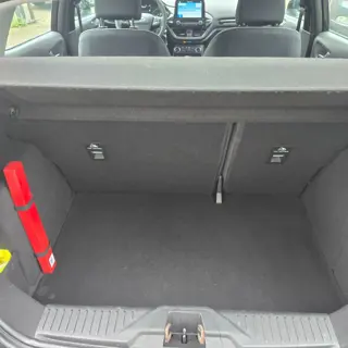 Foto 14 van FORD FIESTA 1.1 63 KW. nieuwe distributieriem