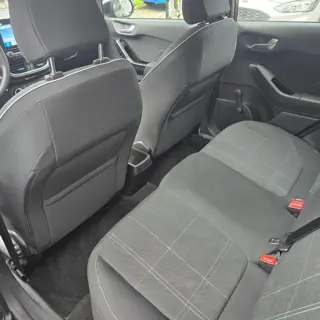 Foto 15 van FORD FIESTA 1.1 63 KW. nieuwe distributieriem