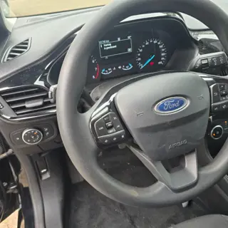 Foto 20 van FORD FIESTA 1.1 63 KW. nieuwe distributieriem
