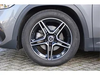 Foto 17 van Mercedes-Benz GLA 200 AMG Line PANORAMADAK | DISTRONIC | SFEERVERLICHTING | TREKHAAK | CAMERA | DAB