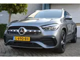 Foto 25 van Mercedes-Benz GLA 200 AMG Line PANORAMADAK | DISTRONIC | SFEERVERLICHTING | TREKHAAK | CAMERA | DAB
