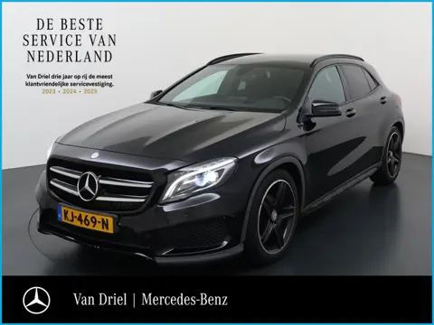 Mercedes-Benz GLA GLA 180 AMG line Night | Bi-Xenon Navigatie PTS