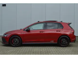 Foto 14 van Volkswagen Golf 8 2.0 GTI Clubsport 45 Jahre Akra DSG7 2021