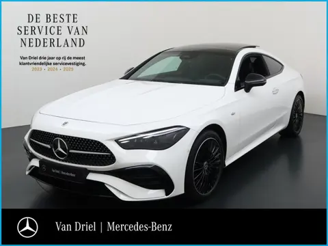 Mercedes-Benz CLE Coupé CLE 300 e AMG Line Night | Panorama Dodehoek Digital Stuurwielverwarming