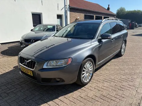 VOLVO V70 2.5T Momentum Leder Stoelverw. Trekhaak